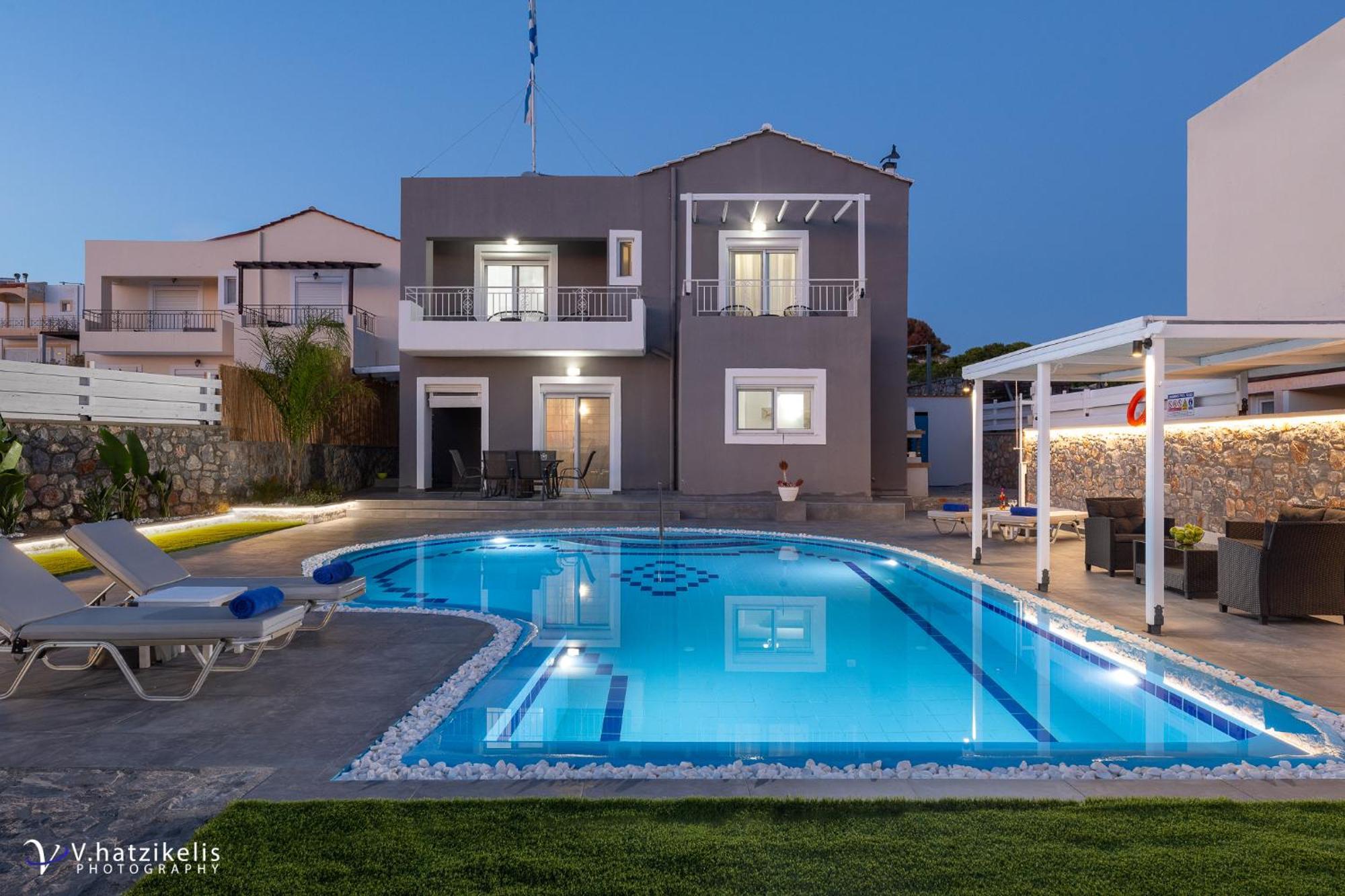 Tony's Place Pefkos * Pefki